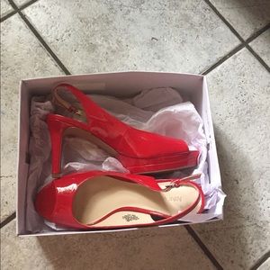 9 West Red Able Platform peep-toe pumps size 9m